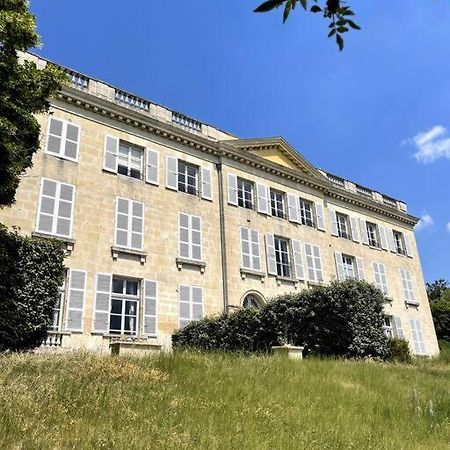 Romantique Jacuzzi, Au Chateau A 30 Min De Paris Apartment Limay Exterior photo