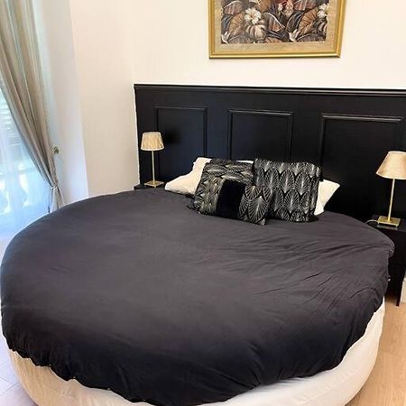 Romantique Jacuzzi, Au Chateau A 30 Min De Paris Apartment Limay Exterior photo